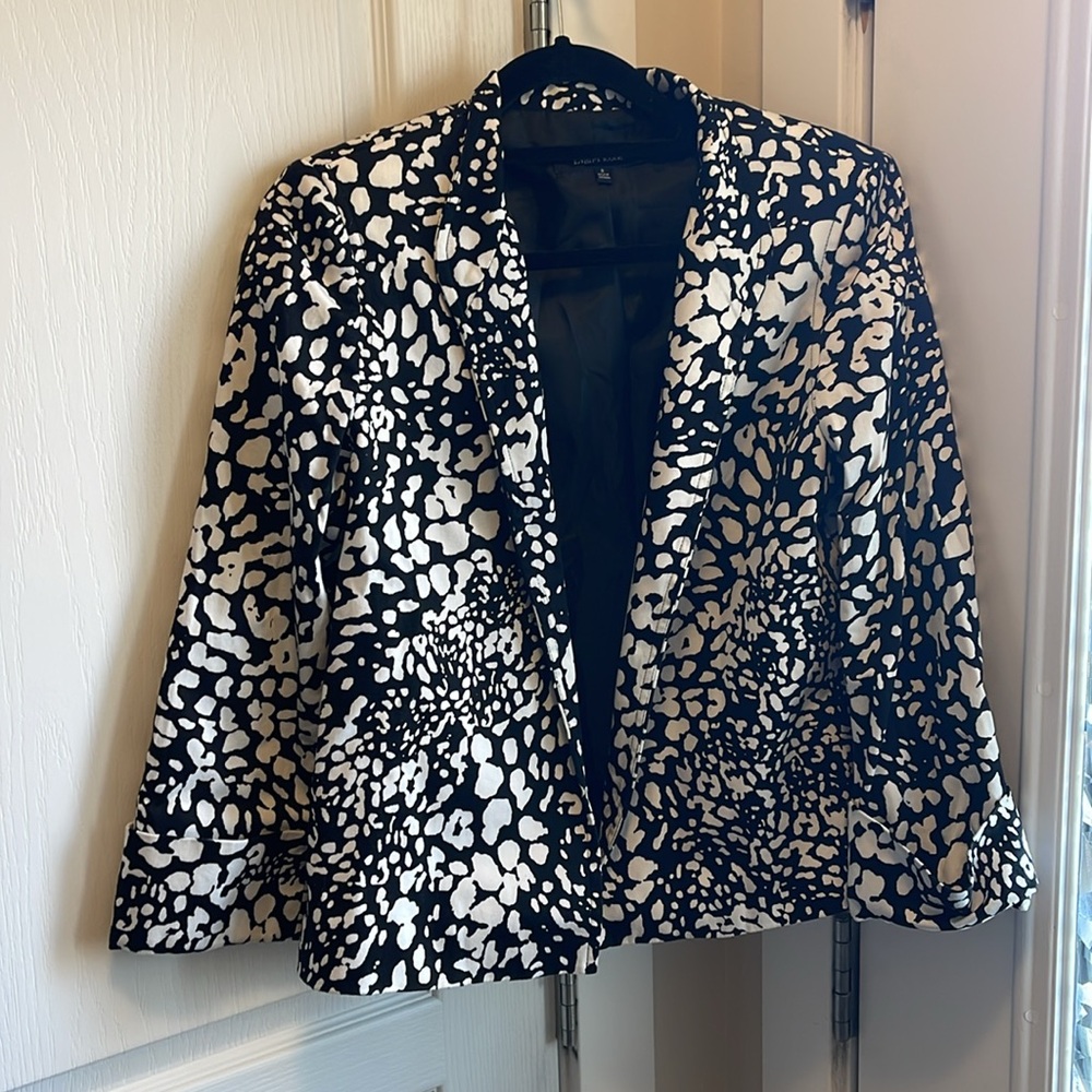 🌸Evan-Picone animal print jacket with 3/4 sleeves